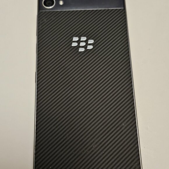 BlackBerry Motion – 32GB – Android 8.1.0 - Picture 4 of 15